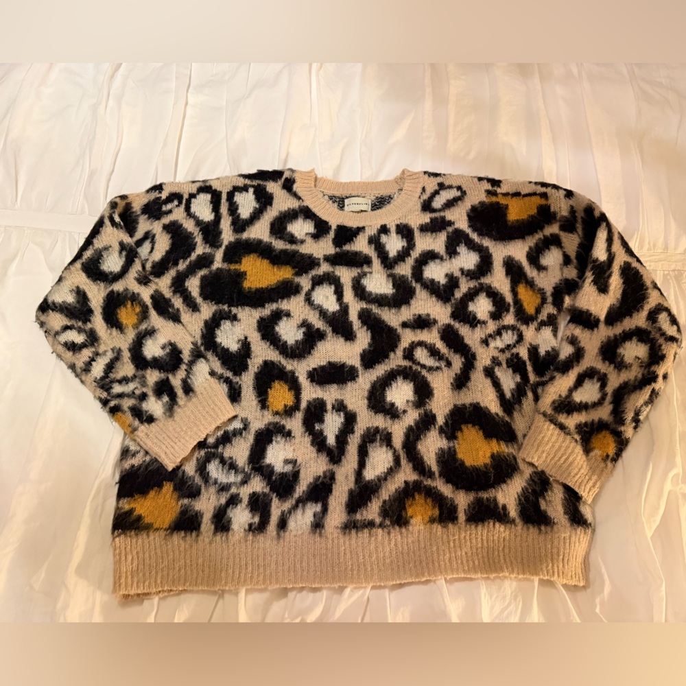 Leopard Print Sweater - Black and Light Pink